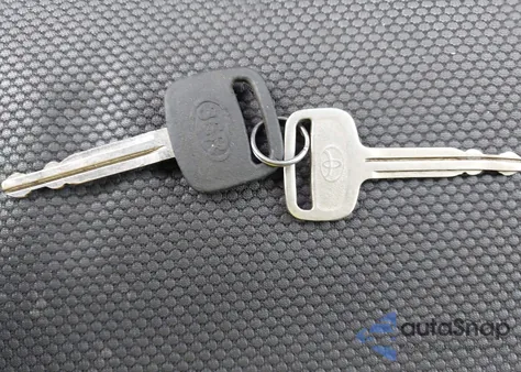 2003 Toyota Matrix Xr z USA, uszkodzony, nr VIN 2T1KR38E33C064981